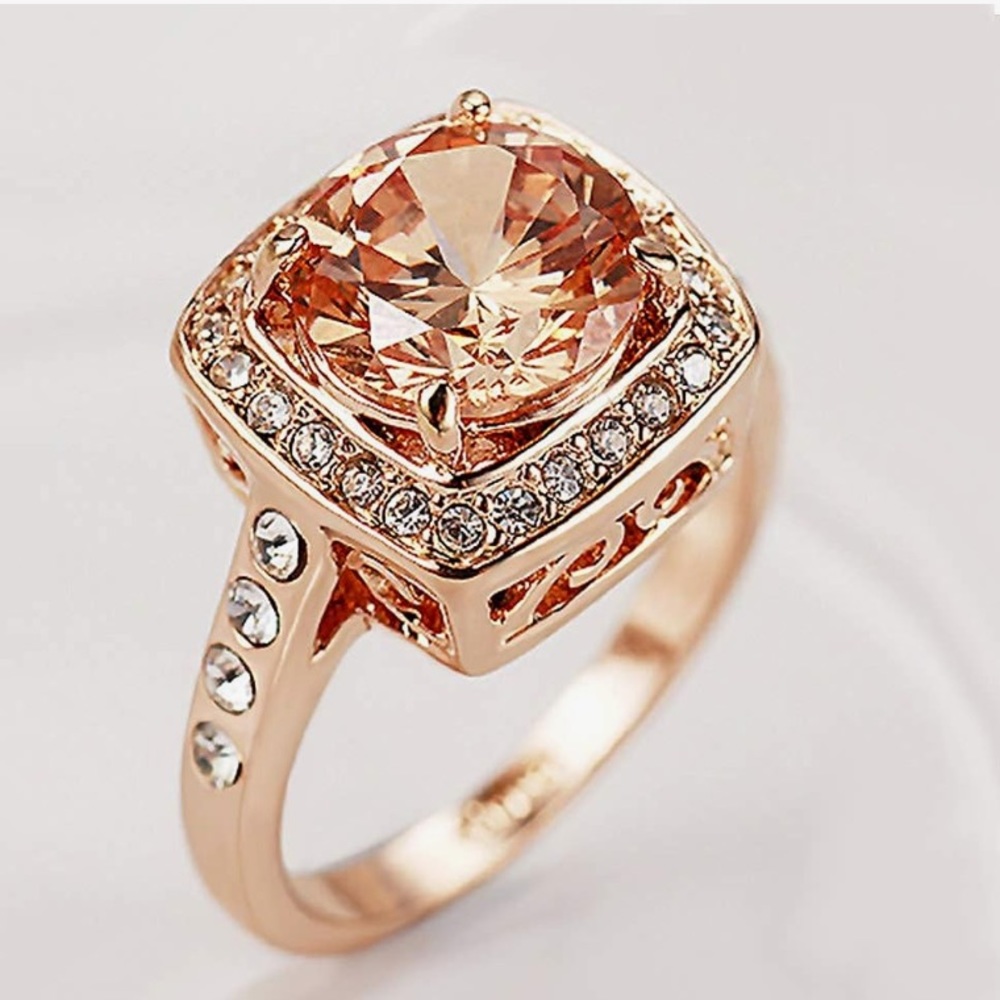 Cubic Zirc Yellow Topaz 18K Rose Gold Plated cocktail ring halo Austrian Crystal